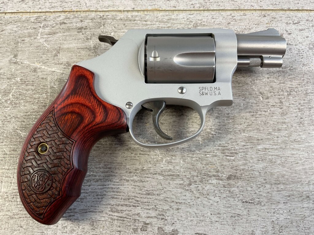 SMITH & WESSON S&W 637-2 .38 SPECIAL +P REVOLVER, MINTY LIKE NEW #6-06000-PF