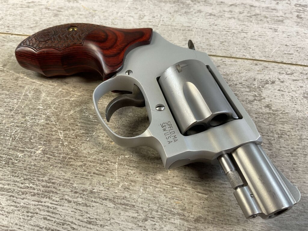 SMITH & WESSON S&W 637-2 .38 SPECIAL +P REVOLVER, MINTY LIKE NEW #6-06000-PF