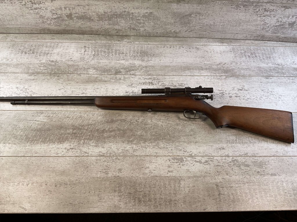 O.F. MOSSBERG & SONS MODEL 40 .22LR BOLT ACTION RIFLE, VINTAGE #6-05602-TW
