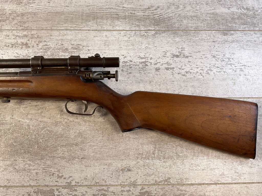 O.F. MOSSBERG & SONS MODEL 40 .22LR BOLT ACTION RIFLE, VINTAGE #6-05602-TW
