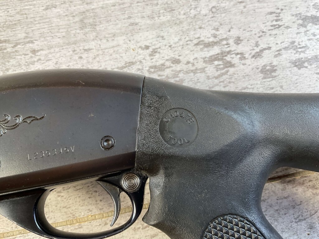 REMINGTON MODEL 1100 12GA SEMI AUTO SHOTGUN W/ COMBAT STOCK #6-05011-PF
