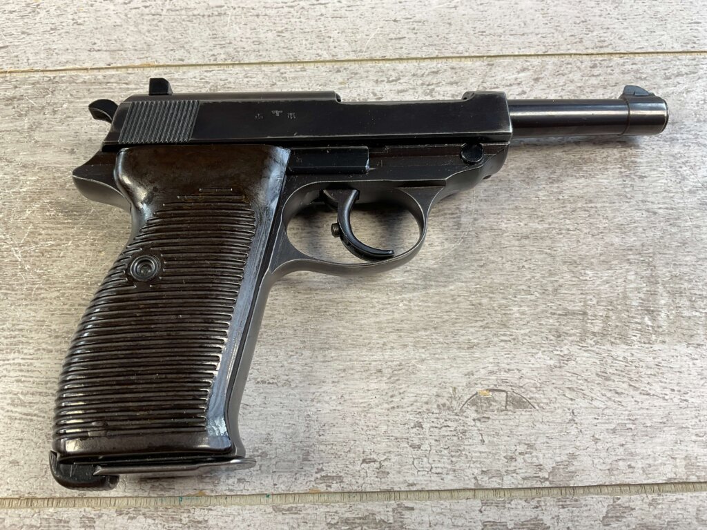 WALTHER AC41 P38 SEMI AUTO PISTOL HIGH POLISH, RIG #6-06015-PF