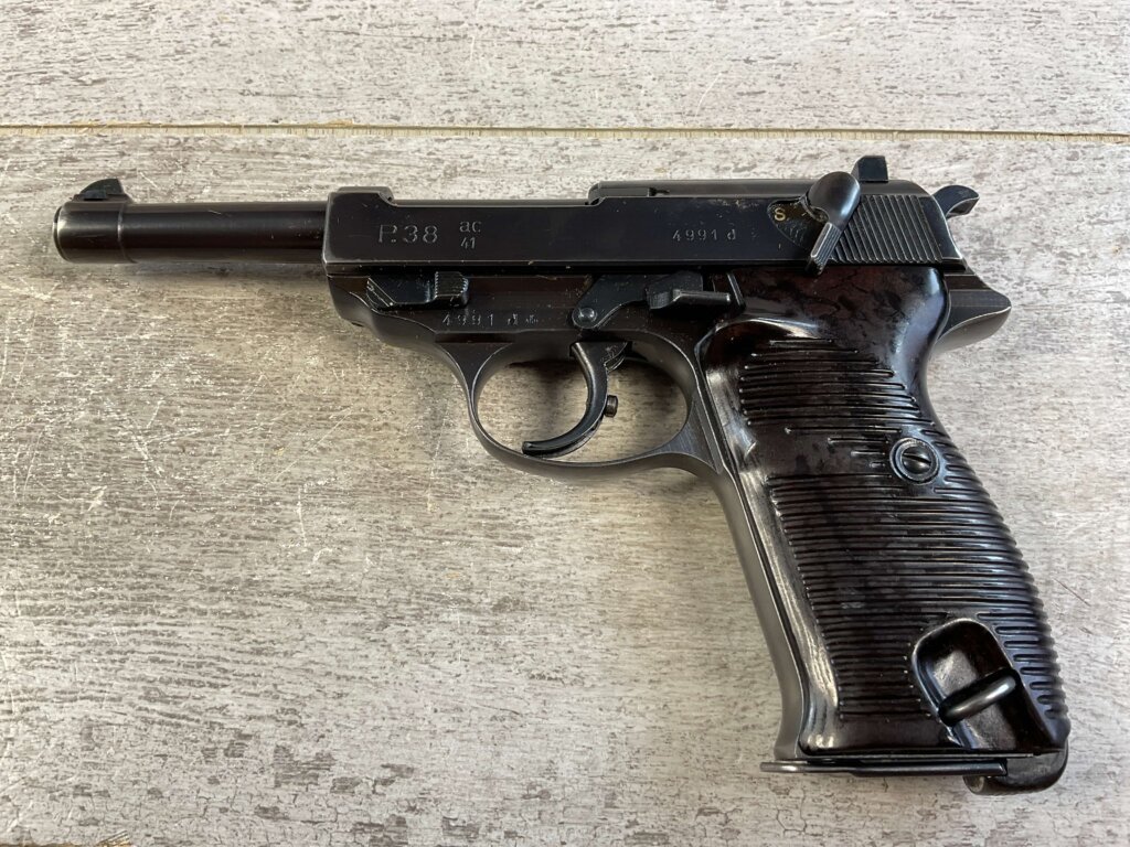 WALTHER AC41 P38 SEMI AUTO PISTOL HIGH POLISH, RIG #6-06015-PF