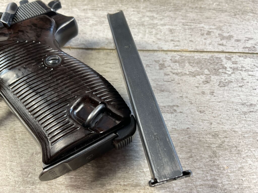 WALTHER AC41 P38 SEMI AUTO PISTOL HIGH POLISH, RIG #6-06015-PF