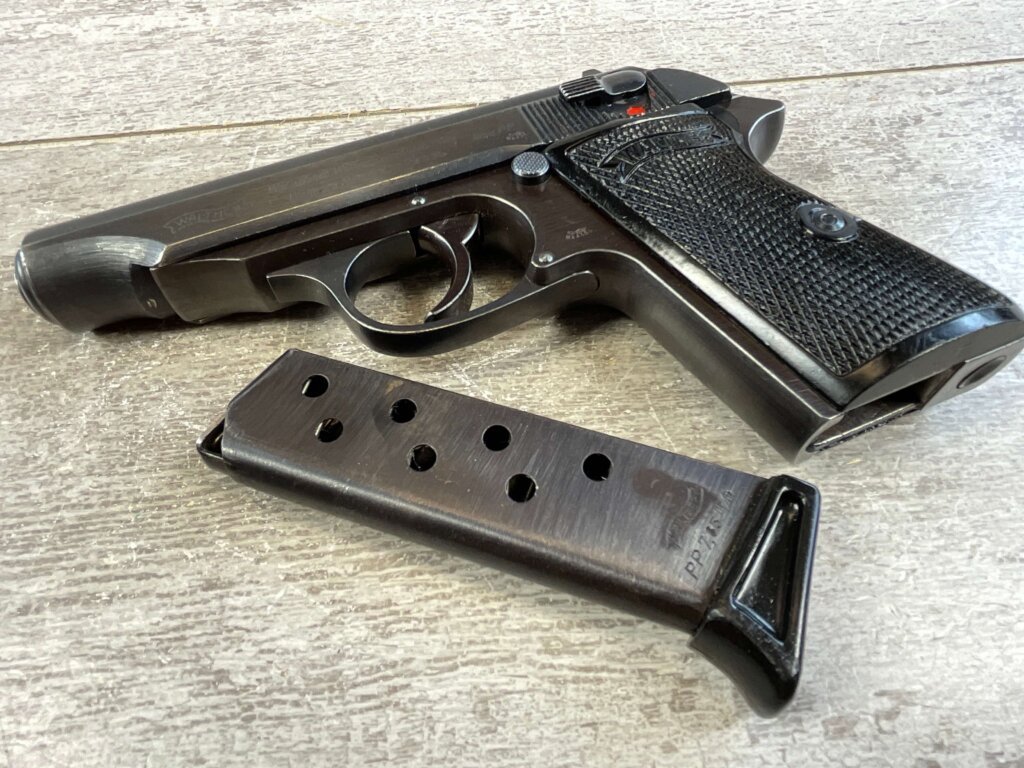 WALTHER PP 7.65MM WaA359 MARKED ALL MATCHING PISTOL #6-05112-PF