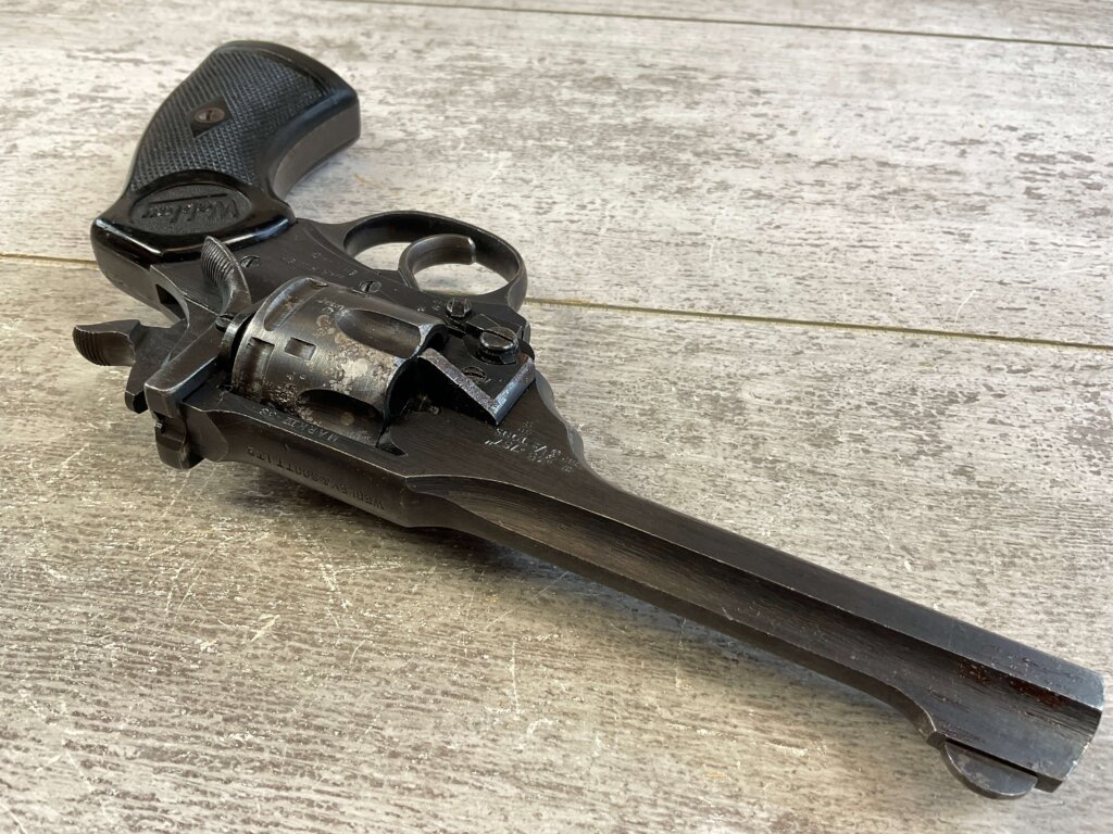 WEBLEY & SCOTT MARK IV .38S&W WAR FINISH REVOLVER #6-05118-PF