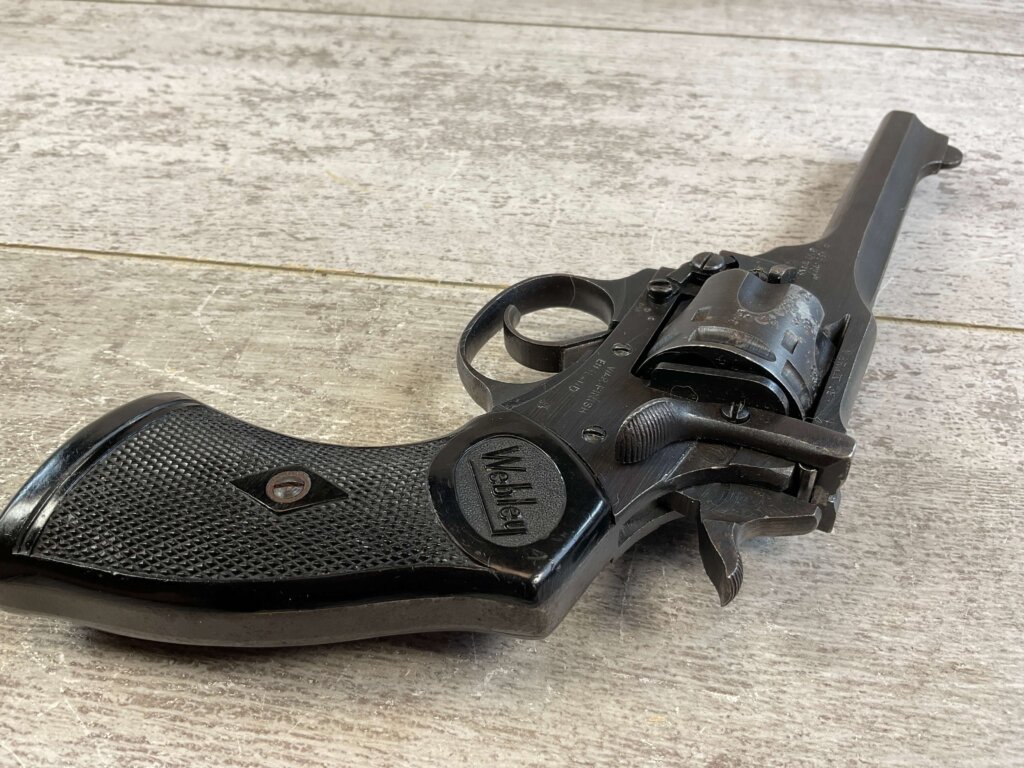 WEBLEY & SCOTT MARK IV .38S&W WAR FINISH REVOLVER #6-05118-PF