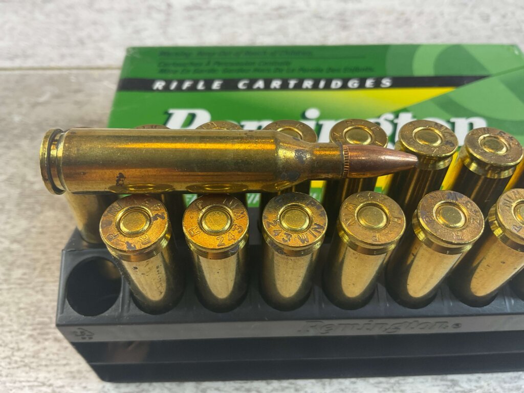 REMINGTON EXPRESS RIFLE 243 WIN., 80 GR. PSP AMMO, FULL BOX, JAMES EARL JONES COLLECTION #5-11158-PF