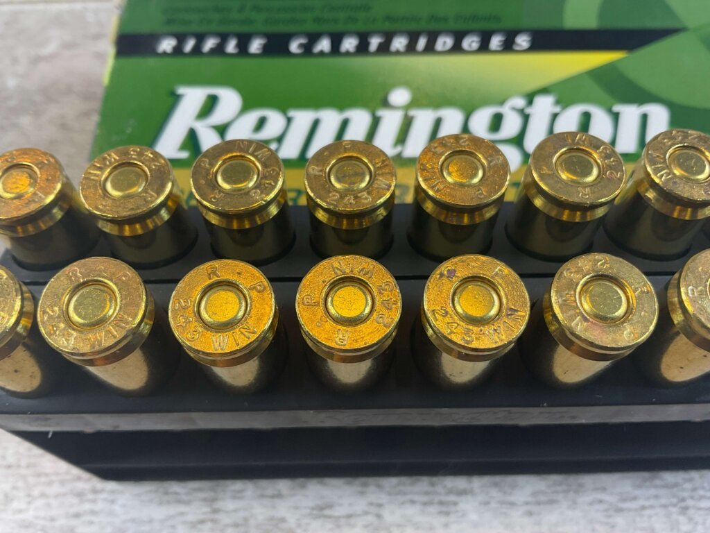 REMINGTON PREMIER VARMINT 243 WIN., 75 GR. V-MAX BOAT TAIL AMMO, FULL BOX, JAMES EARL JONES COLLECTION #5-11160-PF