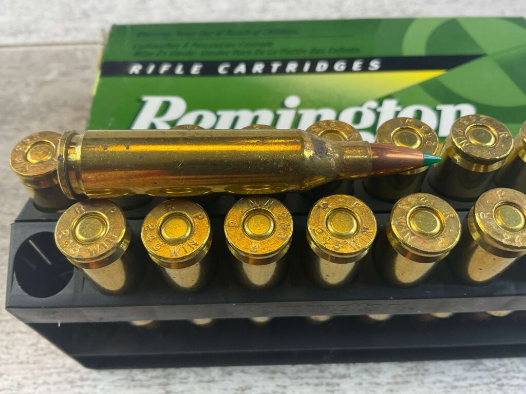 REMINGTON PREMIER VARMINT 243 WIN., 75 GR. V-MAX BOAT TAIL AMMO, FULL BOX, JAMES EARL JONES COLLECTION #5-11160-PF