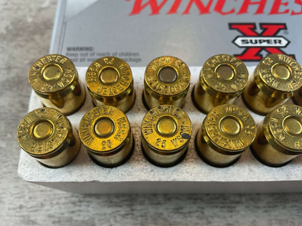 WINCHESTER SUPER-X 25 WSSM, 120 GR. POSITIVE EXPANDING POINT AMMO, FULL BOX, JAMES EARL JONES COLLECTION #5-11164-PF