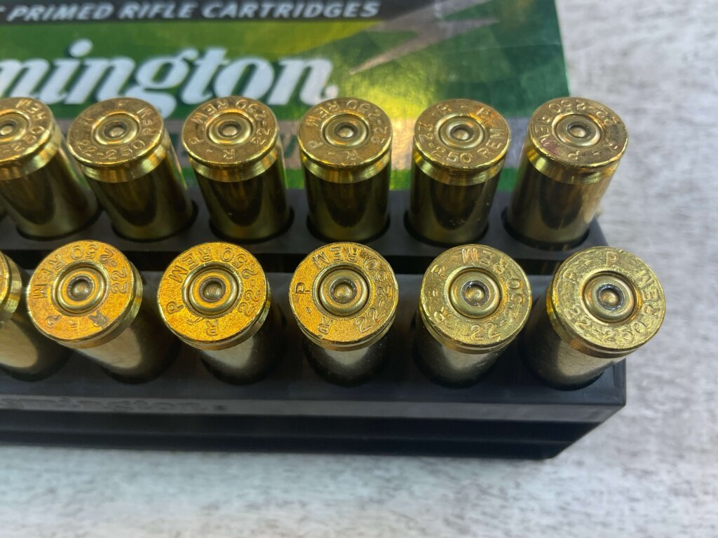 REMINGTON EXTRONX VARMINT 22-250 REMINGTON, 50 GR. V-MAX BOAT TAIL AMMO, FULL BOX (QTY 20), JAMES EARL JONES COLLECTION #5-11139-PF