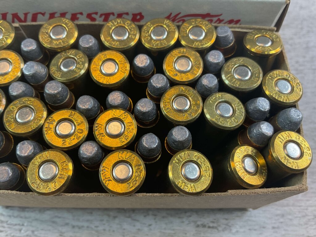 WINCHESTER WESTERN 25-20 WIN. 86 GR. SP AMMO, FULL BOX, JAMES EARL JONES COLLECTION #5-11165-PF