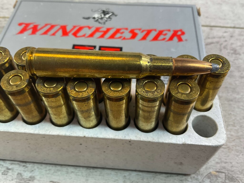 WINCHESTER SUPER-X 7MM MAUSER, 145 GR. PP AMMO, FULL BOX, JAMES EARL JONES COLLECTION #5-11179-PF