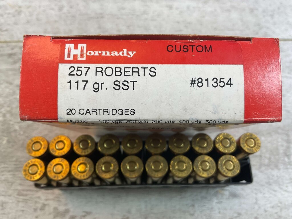 HORNADY CUSTOM 257 ROBERTS, 117 GR. SST AMMO, QTY 19, JAMES EARL JONES COLLECTION #5-11169-PF