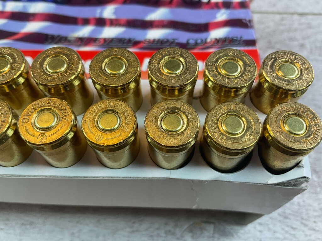 CENTURY ARMS HOTSHOT 7MM REMINGTON MAGNUM, 175 GR. AMMO, FULL BOX, JAMES EARL JONES COLLECTION #5-11185-PF