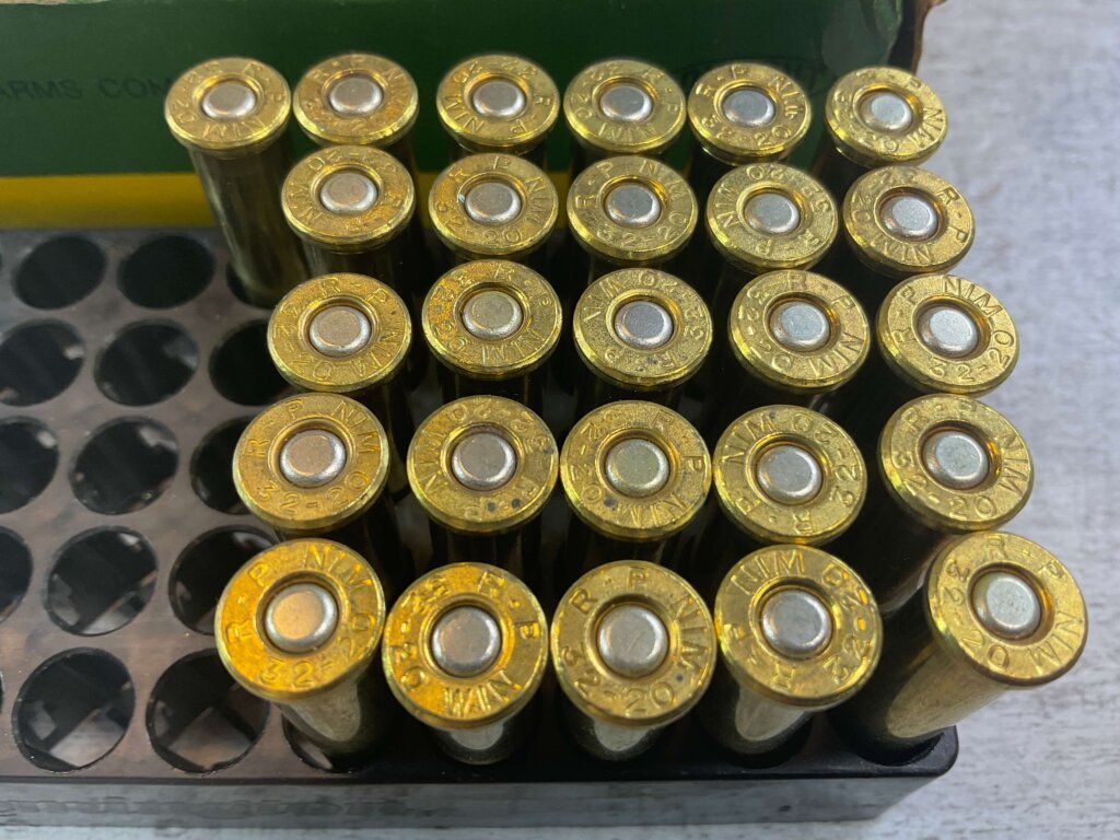 REMINGTON 32-20 WINCHESTER, 100 GR. SP AMMO, JAMES EARL JONES COLLECTION #5-11219-PF