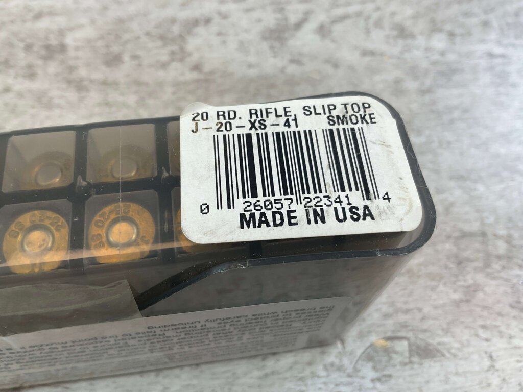 BUFFALO ARMS CO. 25-20 SINGLE SHOT SMOKELESS AMMO, FULL BOX, UNOPENED, JAMES EARL JONES COLLECTION #5-11230-PF