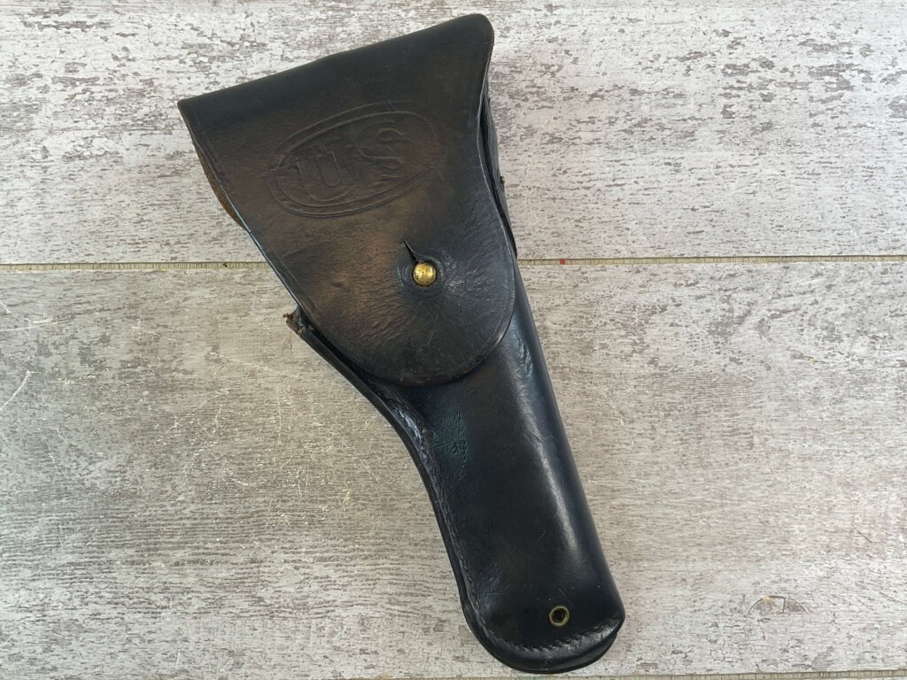 U.S. GRATON & KNIGHT CO. M1916 BLACK LEATHER HOLSTER 1943 DATED, WWII ISSUED #6-07025-PF