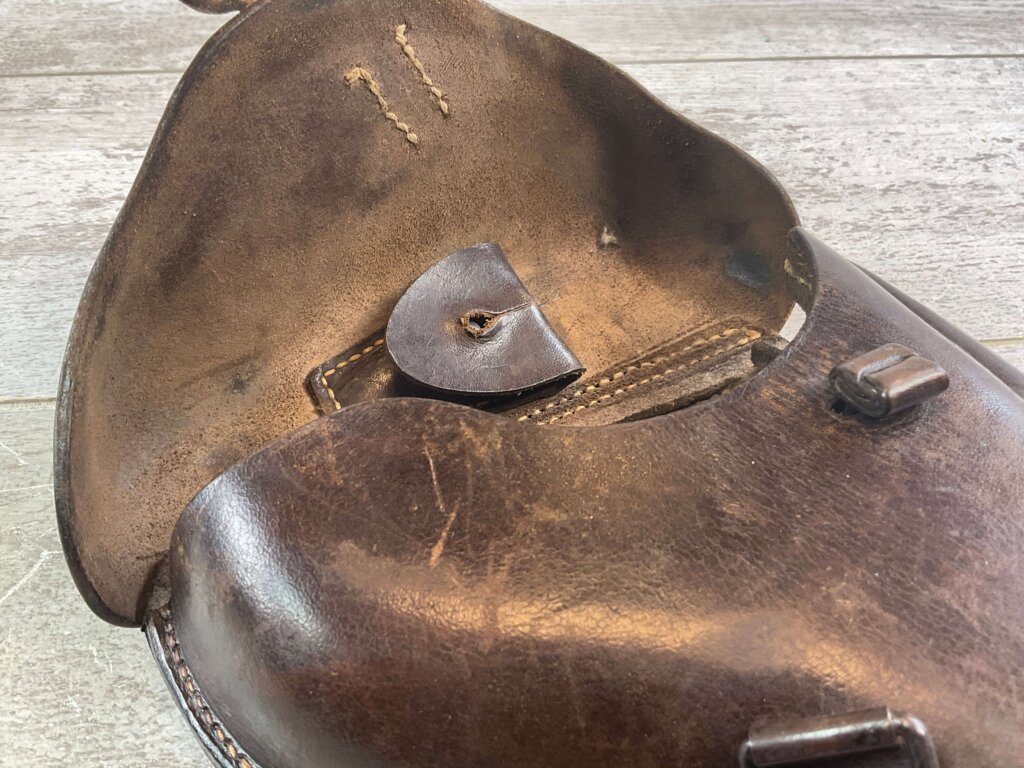 R. EHRNHARDT POESSNECK LUGER P08 BROWN HARDSHELL HOLSTER, 1937 DATED #6-07026-PF