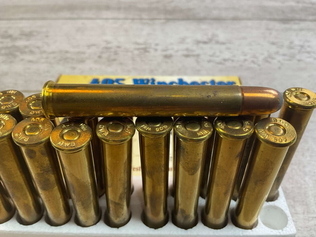 OLD WESTERN SCROUNGER LIMITED EDITION 405 WINCHESTER, 300 GR. SP SMOKELESS AMMO, FULL BOX, JAMES EARL JONES COLLECTION #5-11252-PF