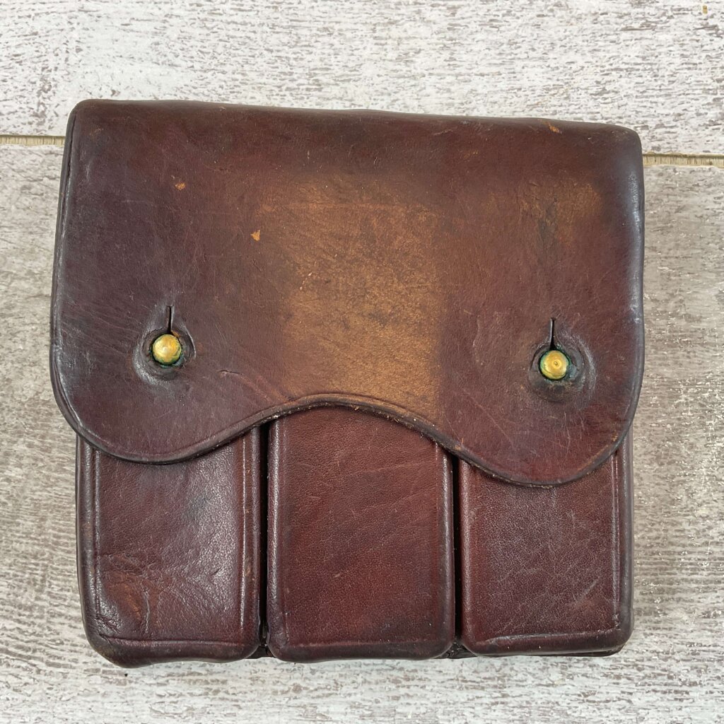 NORWEGIAN M1914 WWII NAVY MAGAZINE POUCH, BROWN #6-08021-PF