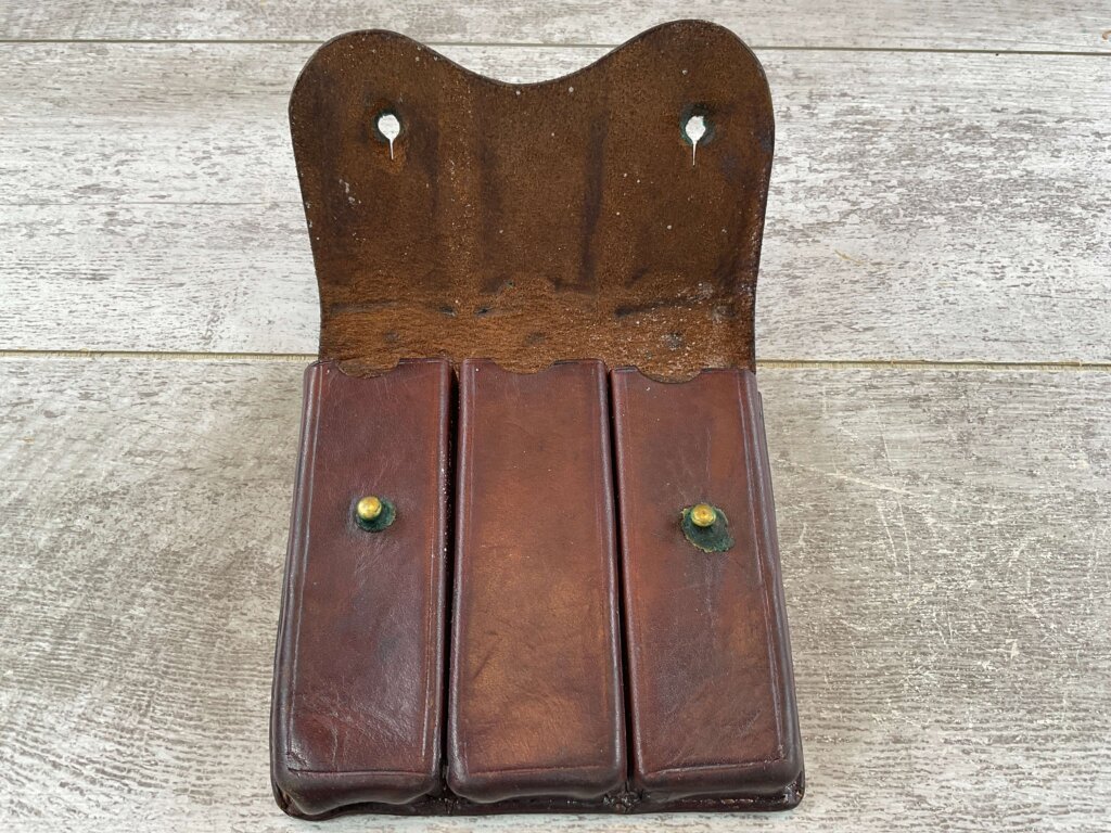 NORWEGIAN M1914 WWII NAVY MAGAZINE POUCH, BROWN #6-08021-PF