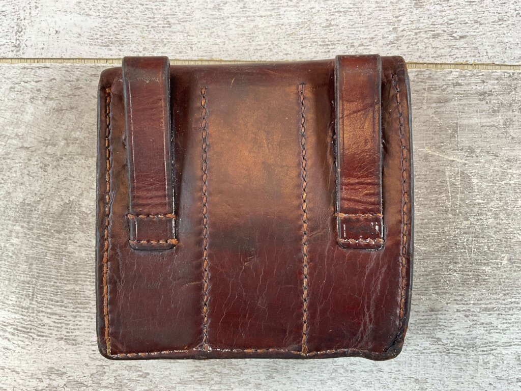 NORWEGIAN M1914 WWII NAVY MAGAZINE POUCH, BROWN #6-08021-PF